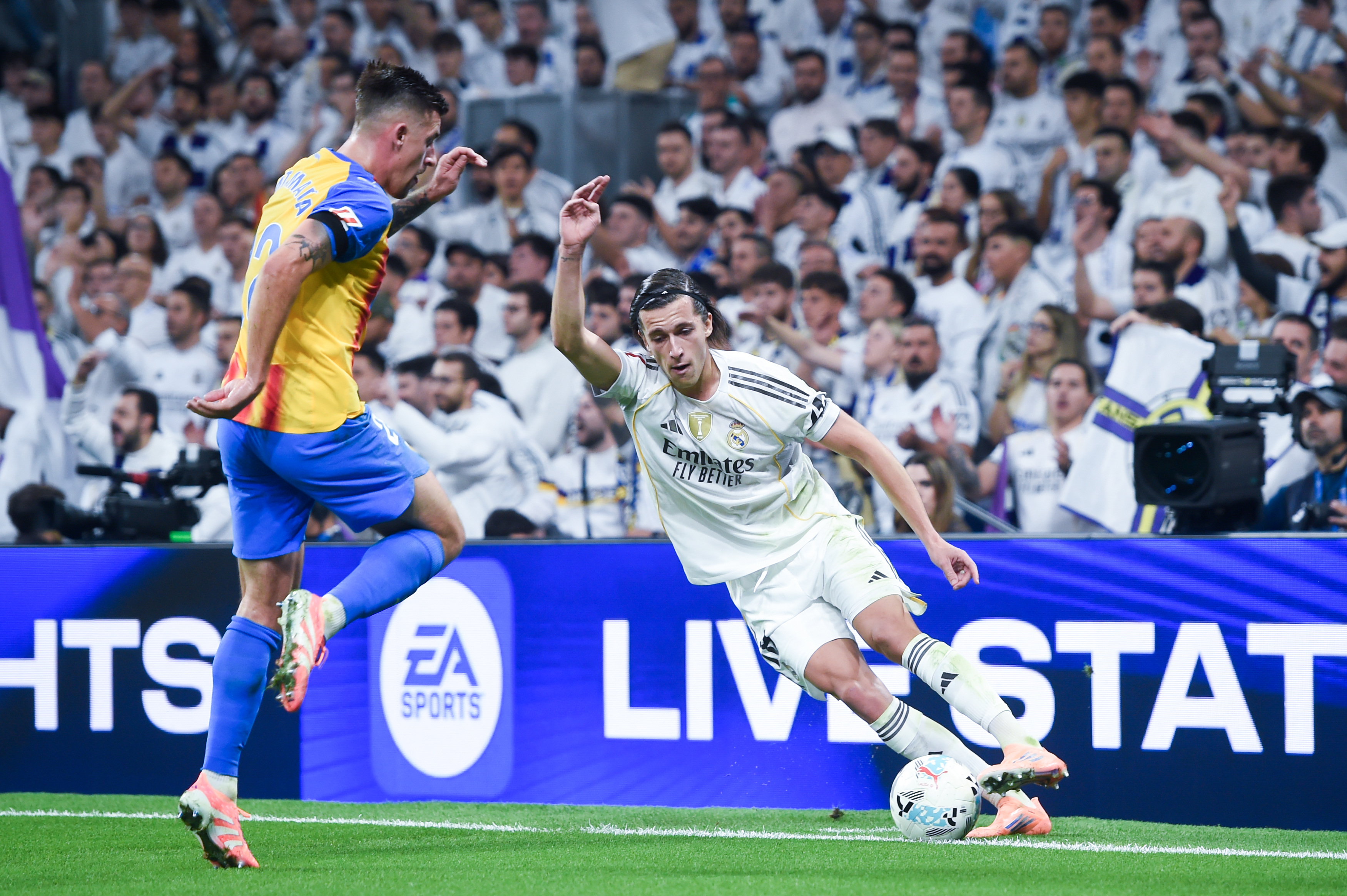 扑克游戏-关于西甲未来之星：球迷期待新赛季火爆对决的信息